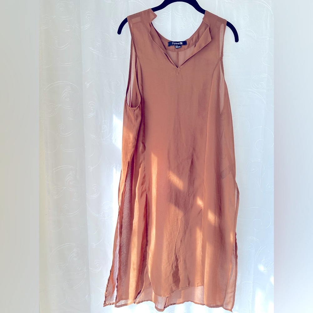 ✨Forever 21 Cover all in good/fair condition, lightly worn.✨